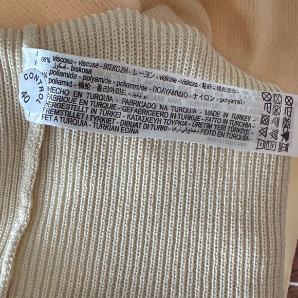 NWT Zara women’s Cream Knit Double V Tank Top - Picture 7 of 7